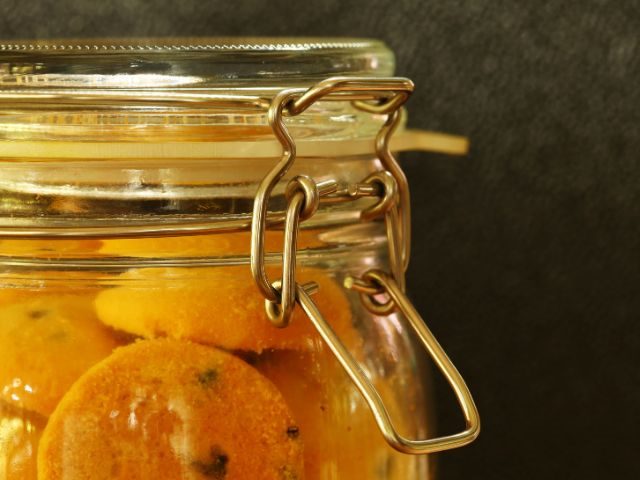 Cookies in a jar 