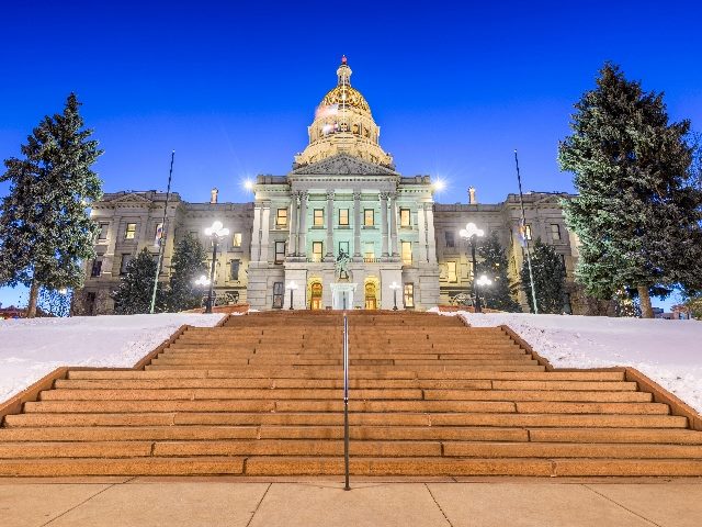  Colorado State Capitol, shot from in front on a wintry day.