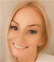 Nichole Devolites headshot