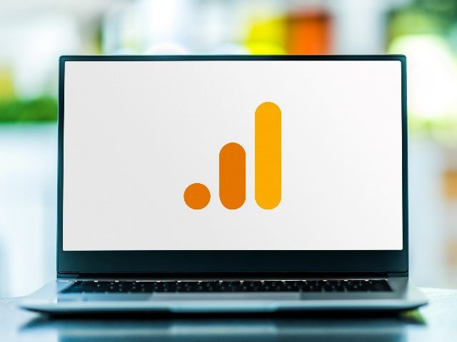  Laptop computer displaying logo of Google Analytics.