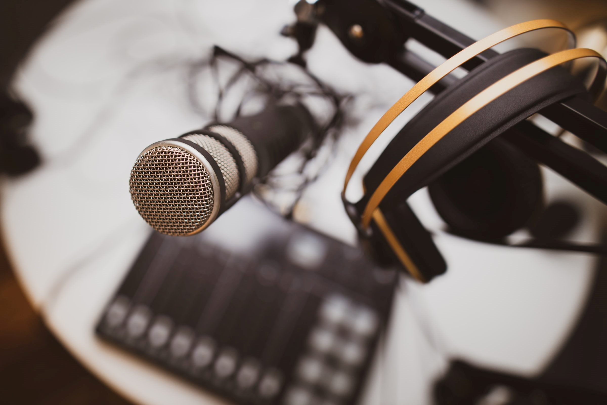 microphone and headphones