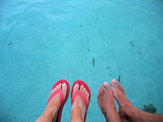 poolside love