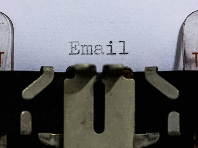 What Works What Doesnt in Email Marketing Infographic