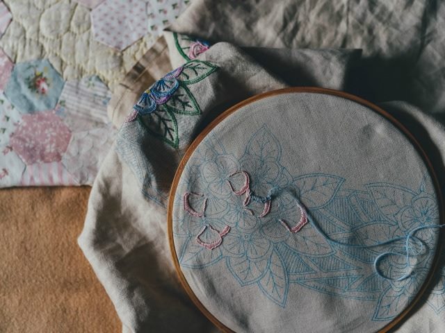 Embroidery hoop