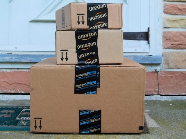 Amazons New Fire Phone Targets Apple