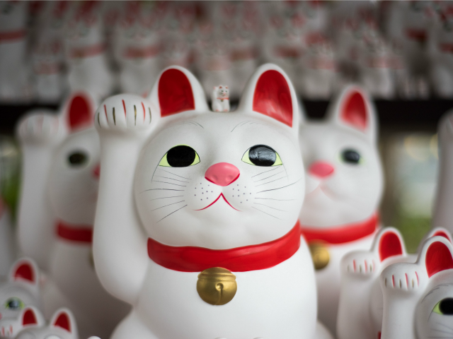 Maneki-neko - Japanese cat figurine, aka "fortune cat"