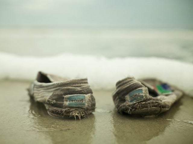 well loved toms shoes