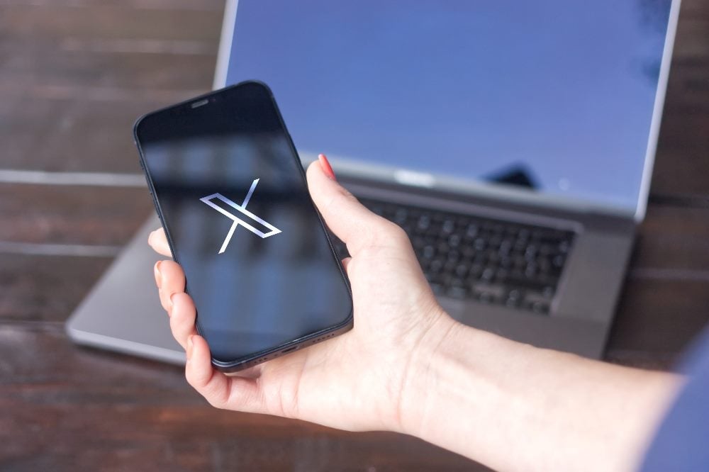 X received the usual media attention for its feature changes, continuing a trend of criticized updates since Elon Musk took control of the platform. The latest announcement, focusing on content moderation, highlights a long-standing dilemma among social media platforms: how to handle user behavior related to like counts in piece about social media moderation.
