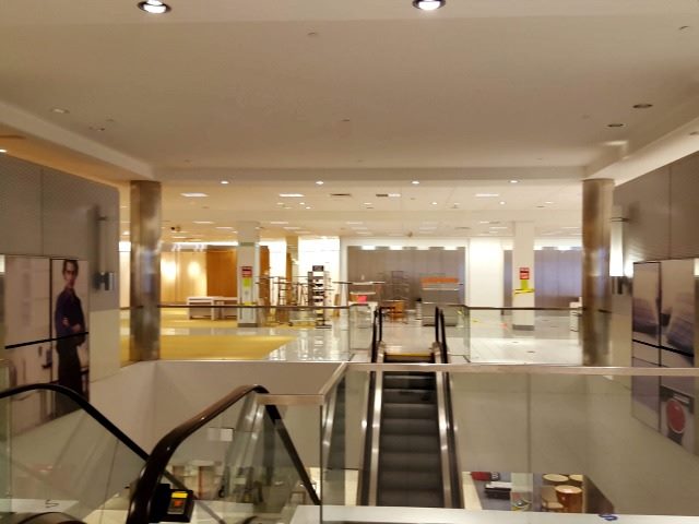final days of Macys in Columbia Mo by robertstinnett
