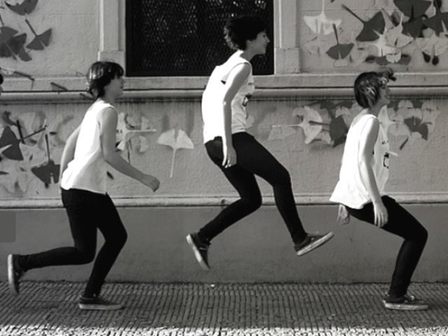 hree kids jumping