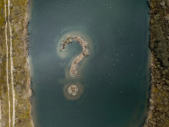 topographic question mark
