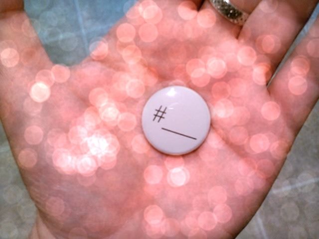 hashtag button