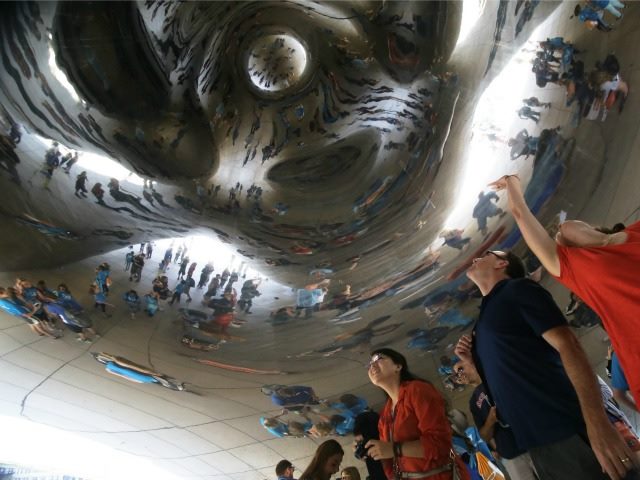 under the cloud gate, Chicago