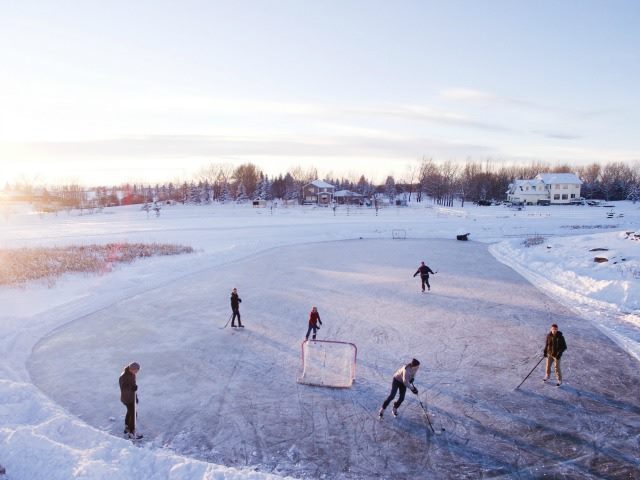 playing ice hockey outdoors