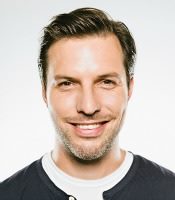matt switzer of hootsuite headshot