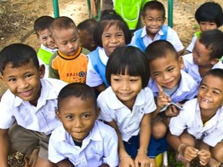 Microsoft Takes Productivity Suite Contest to Thailand