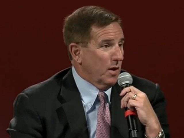 Oracle CEO Mark Hurd on stage yesterday at the Oracle Modern Customer Experience conference at the Mandalay Bay hotel in Las Vegas.