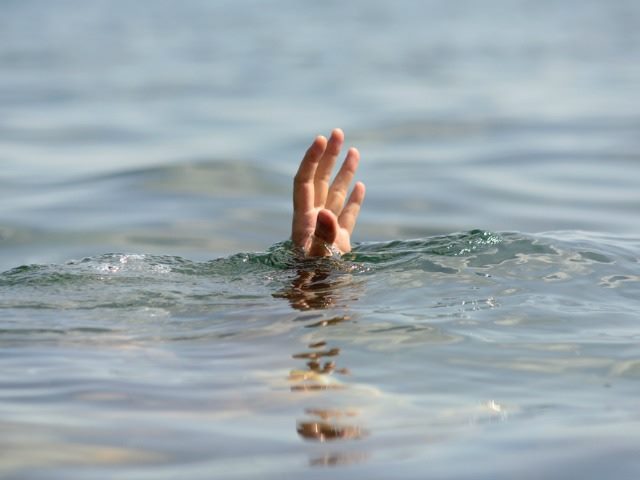 Keep Your Head Above the Email Floodwaters