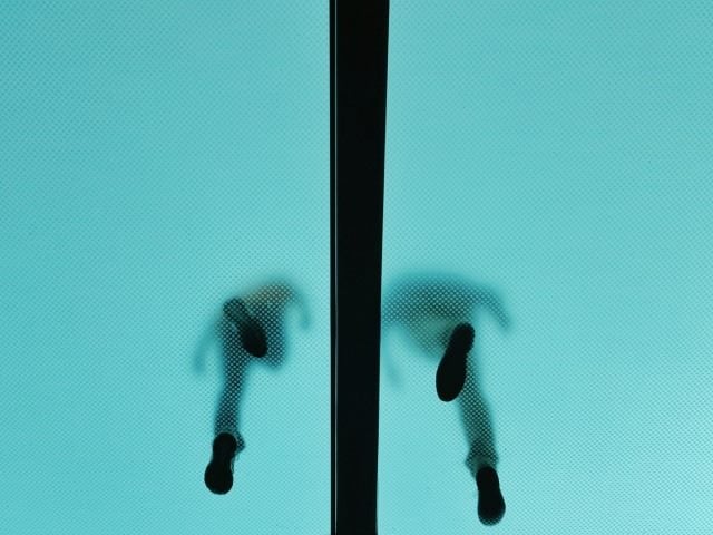 glass floor or glass ceiling?