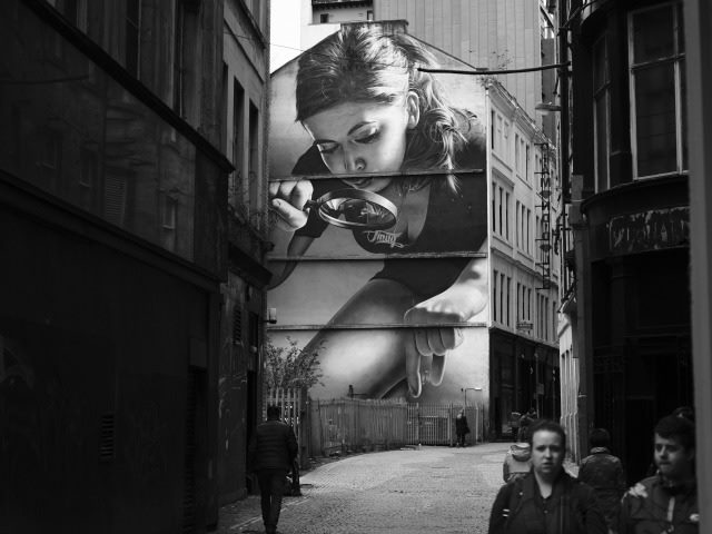 full building advertisement