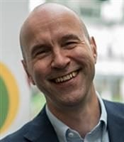 Headshot of Ian Truscott