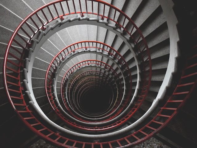 circular stairwell 